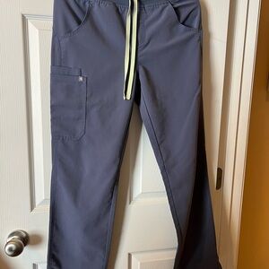 Figs Women's Charcoal Straight Leg Pants